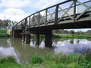 Sale Swing Bridge 2006